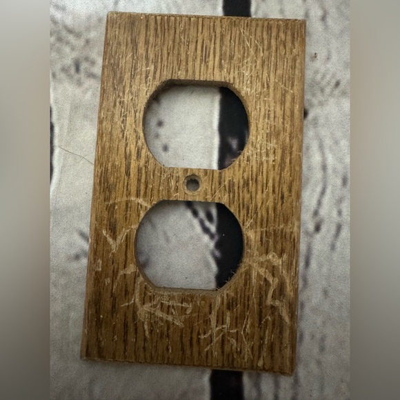 Vintage oak Rustic Wooden Light Switch and Outlet Covers set of 9 - Picture 8 of 11
